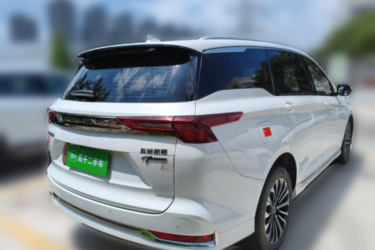 Used Wuling Victory 2023 2.0L DHT Deluxe Edition Rear Right 45 Deg