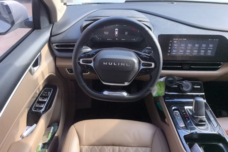 Used Wuling Victory 2023 2.0L DHT Luxury Edition Steering Wheel