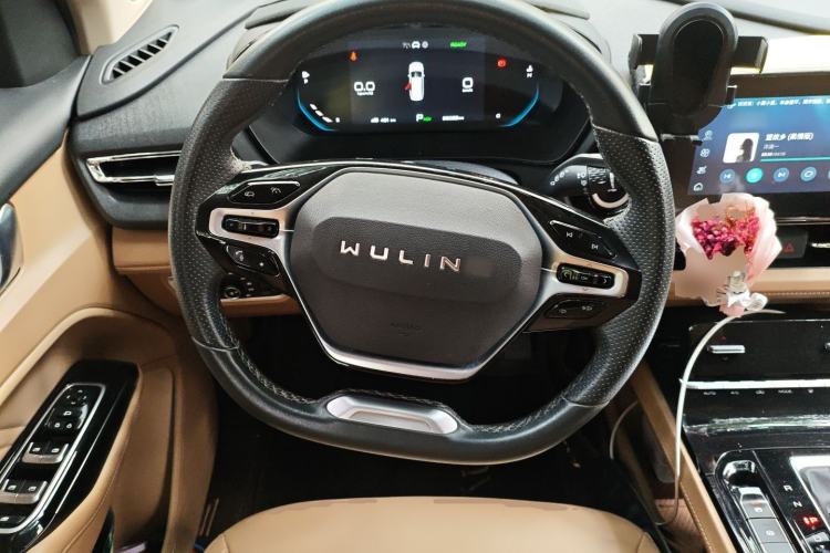 Used Wuling Victory 2023 2.0L DHT Luxury Edition Steering Wheel