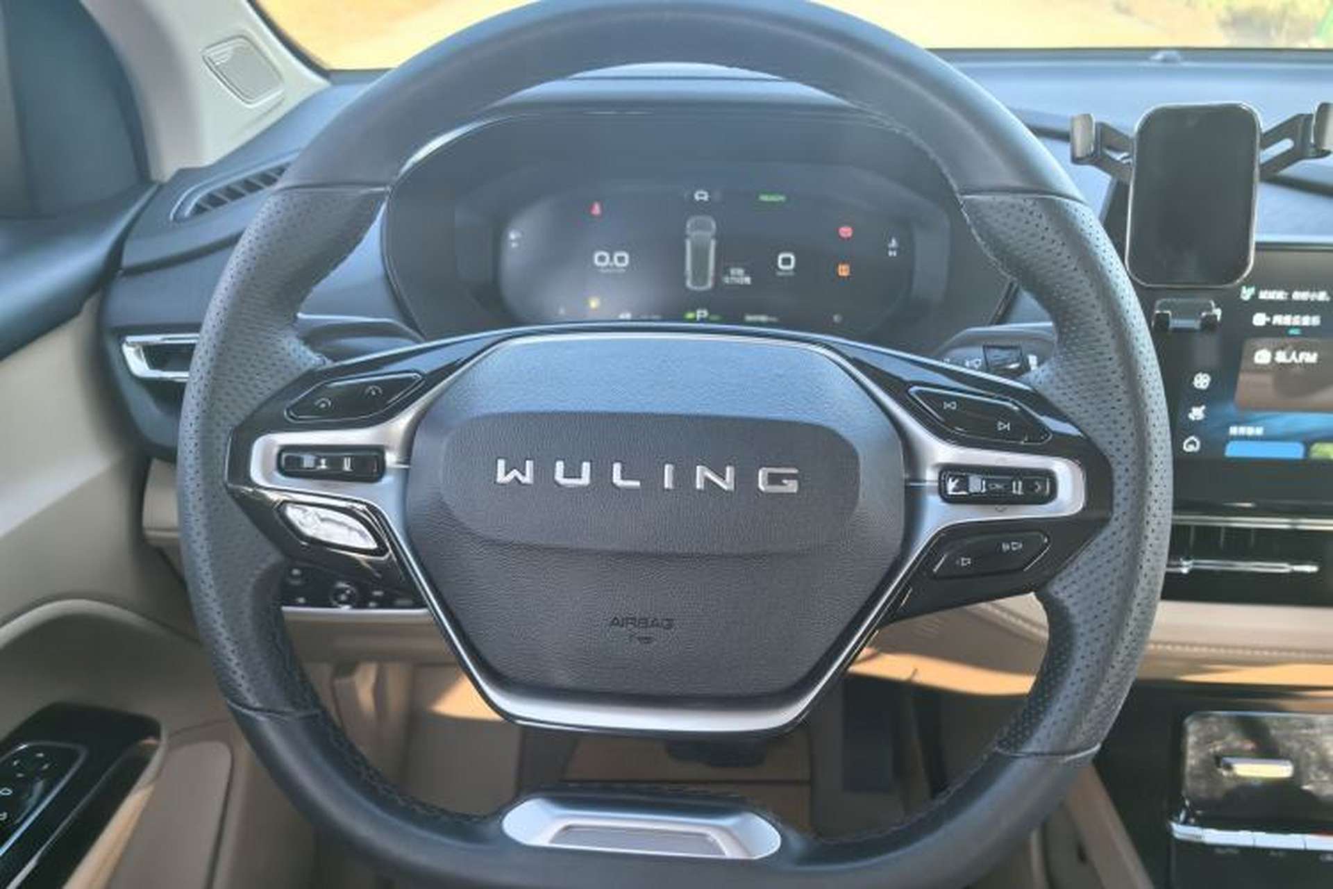 Used Wuling Victory 2023 2.0L DHT Deluxe Edition Steering Wheel