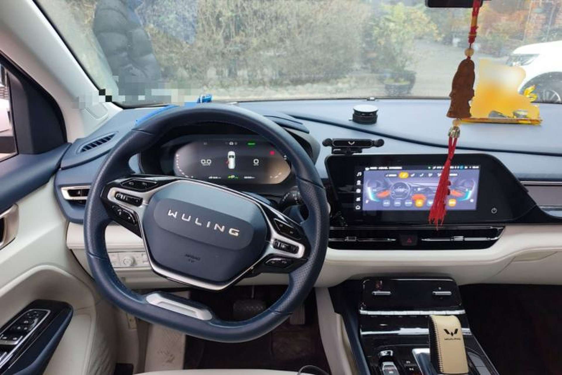 Used Wuling Victory 2023 2.0L DHT Luxury Edition Steering Wheel