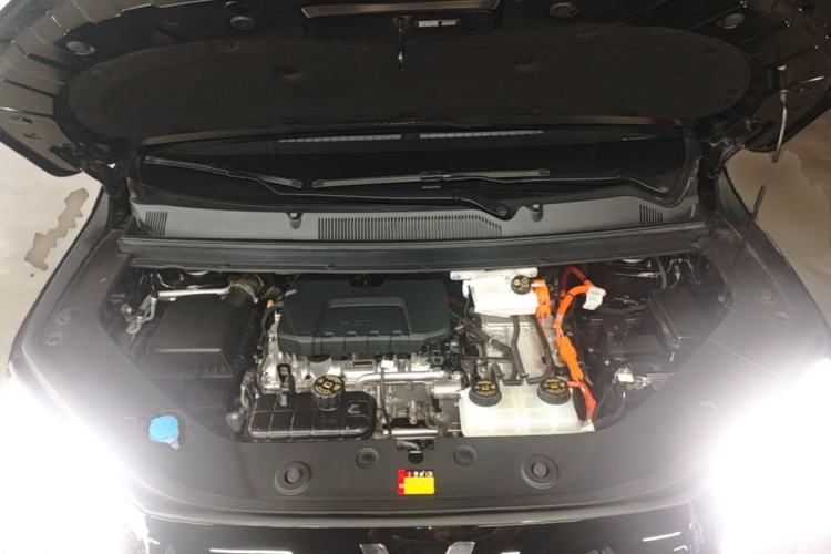 Used Wuling Starlight 730 2025 Model Plug-in Hybrid 125km Luxury Edition Engine Bay