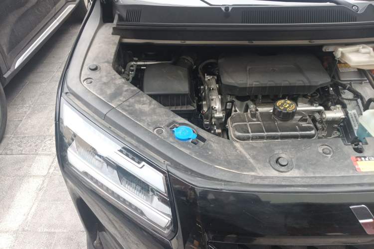 Used Wuling Starlight 730 2025 Model Plug-in Hybrid 125km Luxury Edition Engine Bay Right