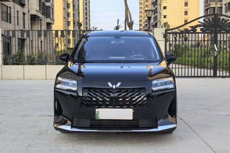 Used Wuling Starlight 730 2025 Model Plug-in Hybrid 125km Luxury Edition Exterior 2