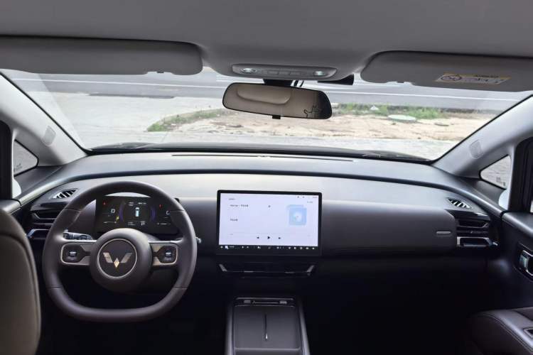 Used Wuling Starlight 730 2025 Model Plug-in Hybrid 125km Luxury Edition Exterior 6