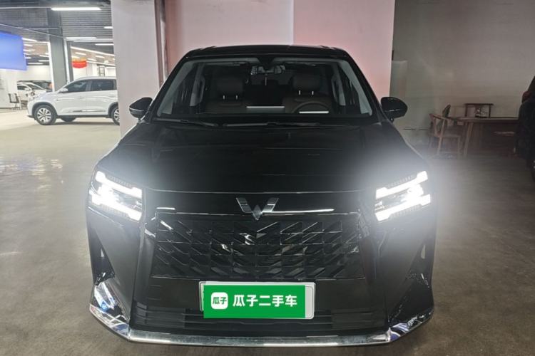 Used Wuling Starlight 730 2025 Model Plug-in Hybrid 125km Luxury Edition Front