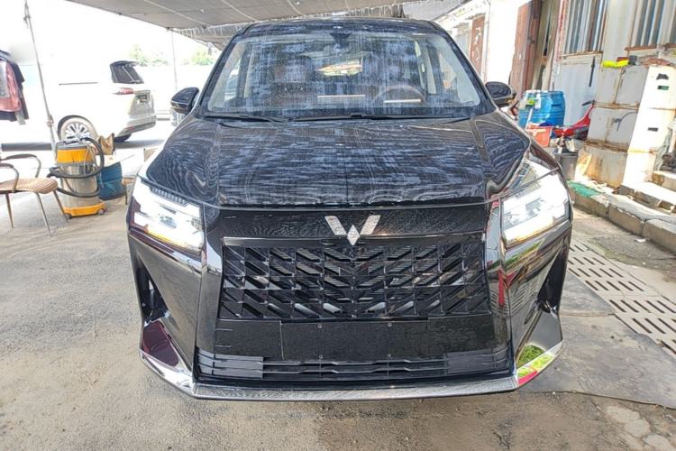 Used Wuling Starlight 730 2025 Model Plug-in Hybrid 125km Luxury Edition Front
