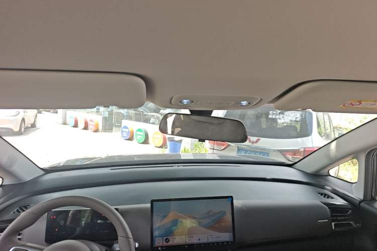 Used Wuling Starlight 730 2025 Model Plug-in Hybrid 125km Luxury Edition Headliner