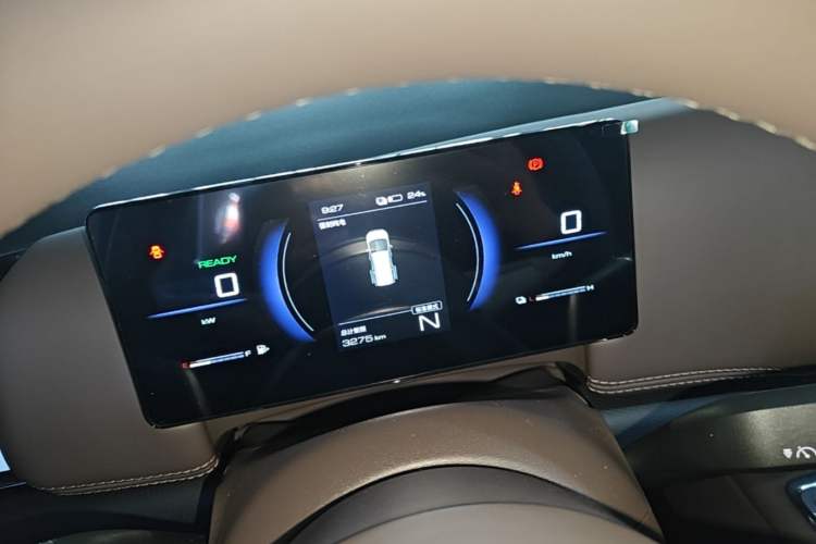 Used Wuling Starlight 730 2025 Model Plug-in Hybrid 125km Luxury Edition Instrument Cluster
