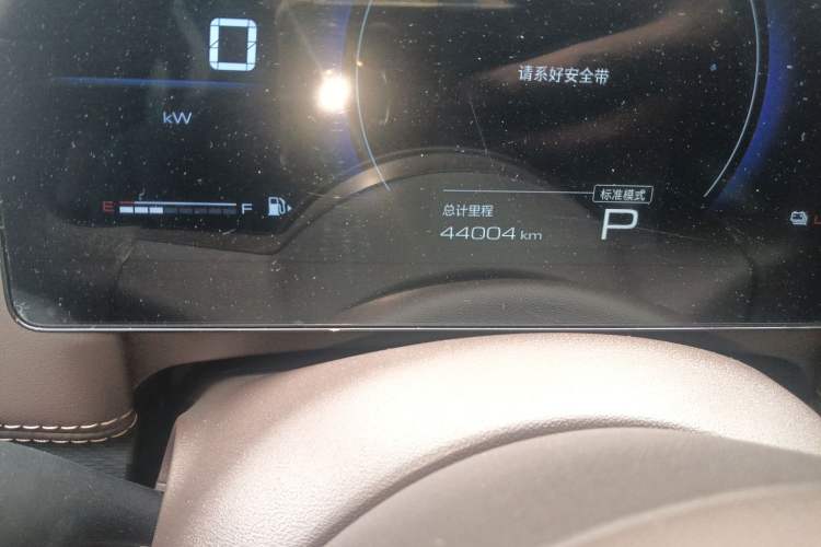Used Wuling Starlight 730 2025 Model Plug-in Hybrid 125km Luxury Edition Odometer Close Up