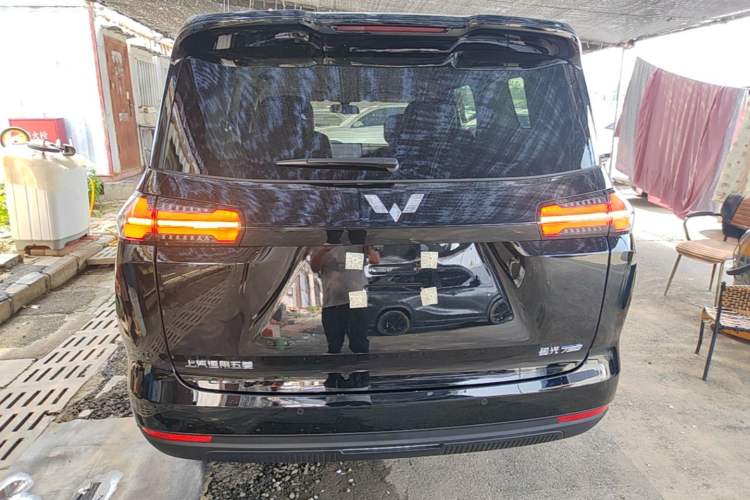 Used Wuling Starlight 730 2025 Model Plug-in Hybrid 125km Luxury Edition Rear