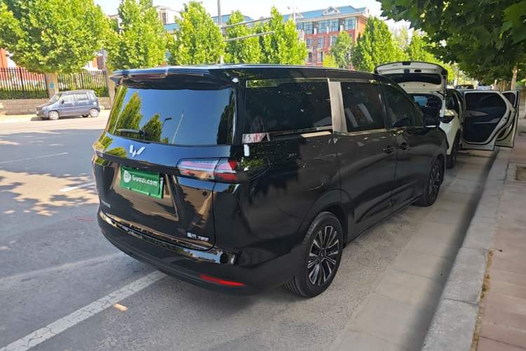 Used Wuling Starlight 730 2025 Model Plug-in Hybrid 125km Luxury Edition Rear Right 45 Deg