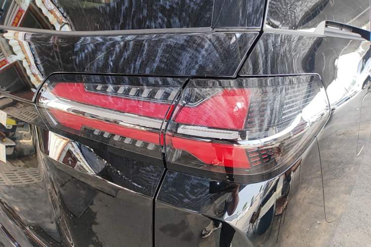 Used Wuling Starlight 730 2025 Model Plug-in Hybrid 125km Luxury Edition Right Rear Taillight