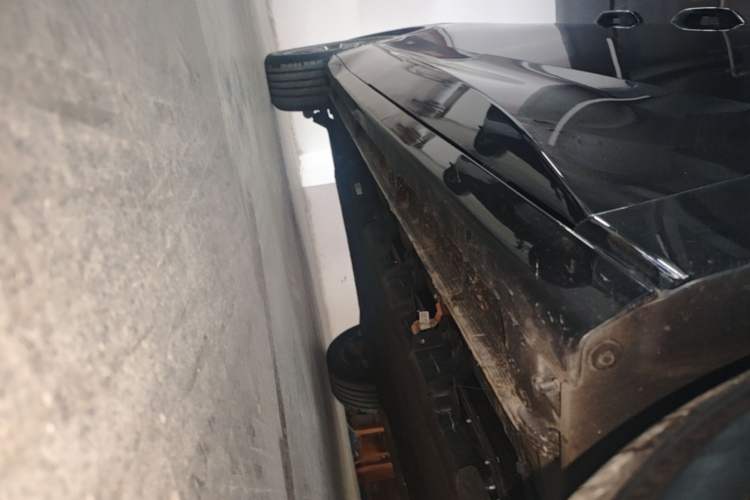 Used Wuling Starlight 730 2025 Model Plug-in Hybrid 125km Luxury Edition Right Side Sill