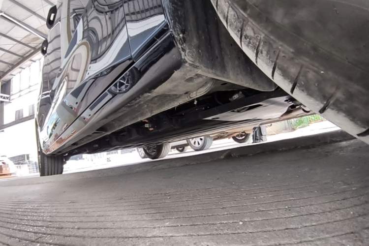 Used Wuling Starlight 730 2025 Model Plug-in Hybrid 125km Luxury Edition Right Side Sill