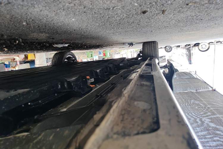 Used Wuling Starlight 730 2025 Model Plug-in Hybrid 125km Luxury Edition Right Side Sill