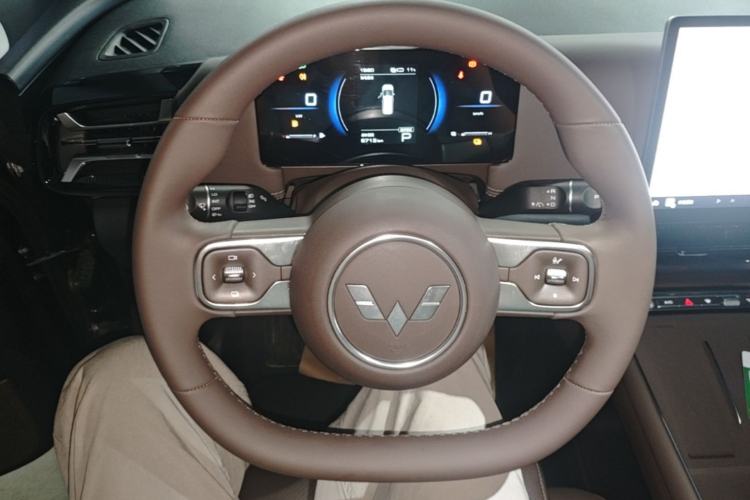 Used Wuling Starlight 730 2025 Model Plug-in Hybrid 125km Luxury Edition Steering Wheel
