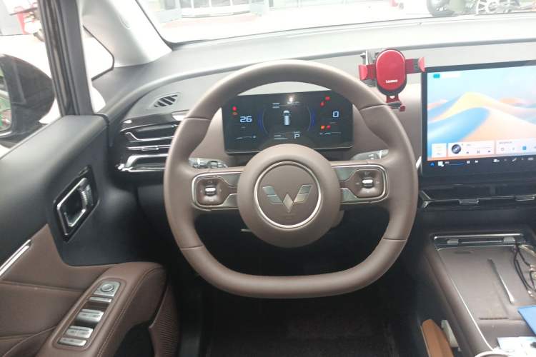 Used Wuling Starlight 730 2025 Model Plug-in Hybrid 125km Luxury Edition Steering Wheel