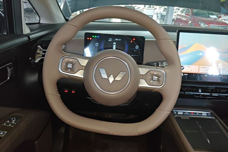 Used Wuling Starlight 730 2025 Model Plug-in Hybrid 125km Luxury Edition Steering Wheel