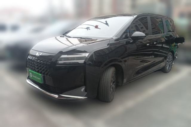 Used Wuling Starlight 730 2025 Model Plug-in Hybrid 125km Luxury Edition