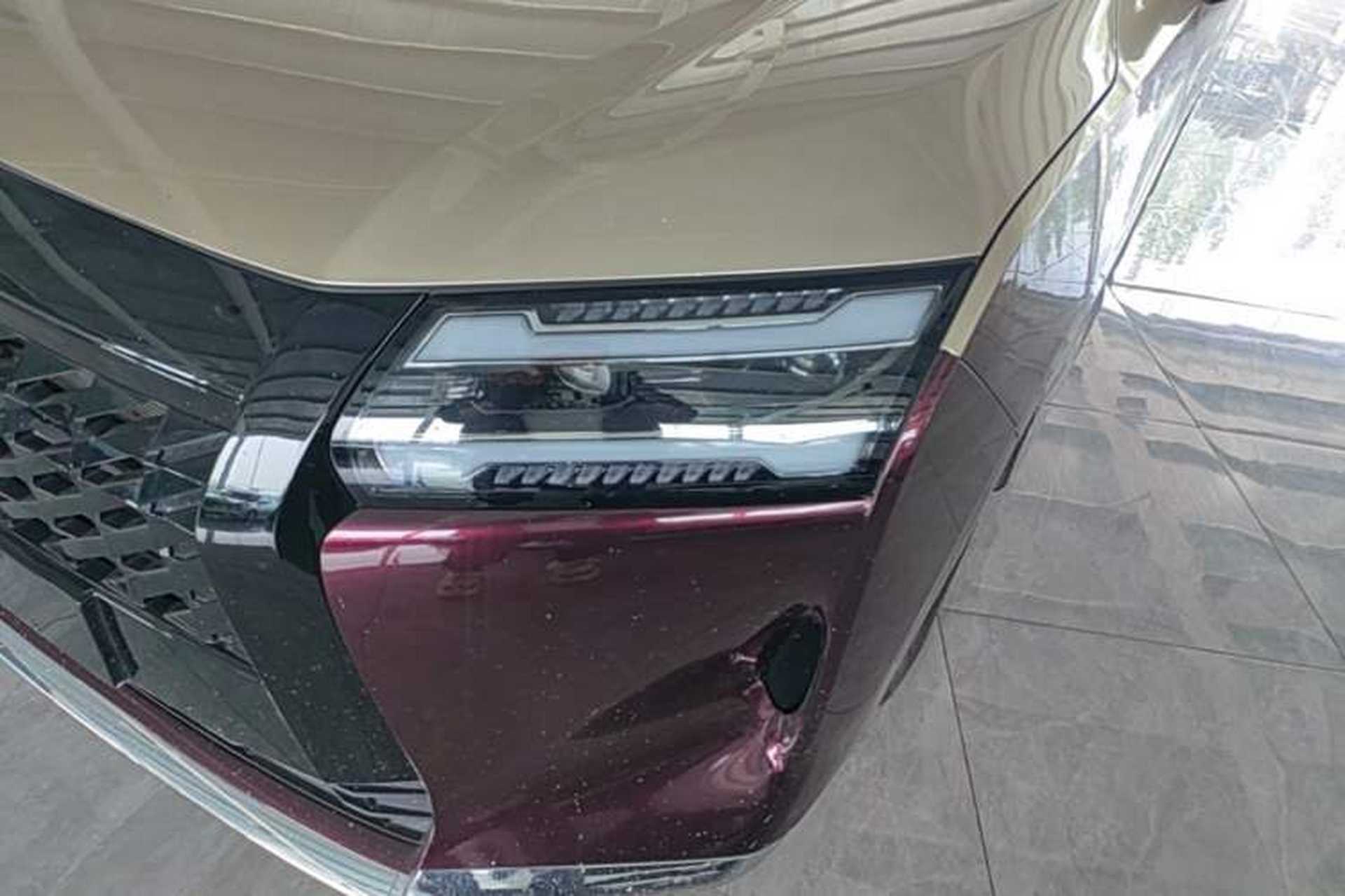 Used Wuling Starlight 730 2025 Model Plug-in Hybrid 125km Luxury Edition Left Front Headlight