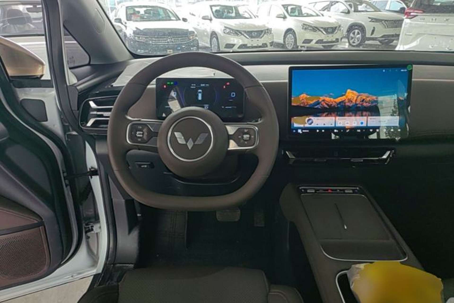 Used Wuling Starlight 730 2025 Model Plug-in Hybrid 125km Luxury Edition Steering Wheel