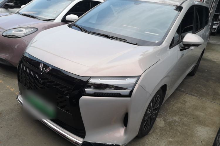 Used Wuling Starlight 730 2025 Model Plug-in Hybrid 125km Luxury Edition Guazi used car, China used car export, Used car for sale, Used cars, Cheapest cars for sale