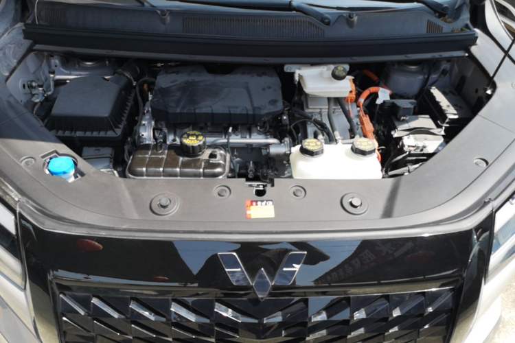 Used Wuling Starlight 730 2025 Model Plug-in Hybrid 125km Luxury Edition Engine Bay