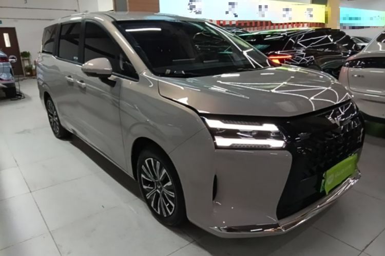Used Wuling Starlight 730 2025 Model Plug-in Hybrid 125km Luxury Edition Exterior 1