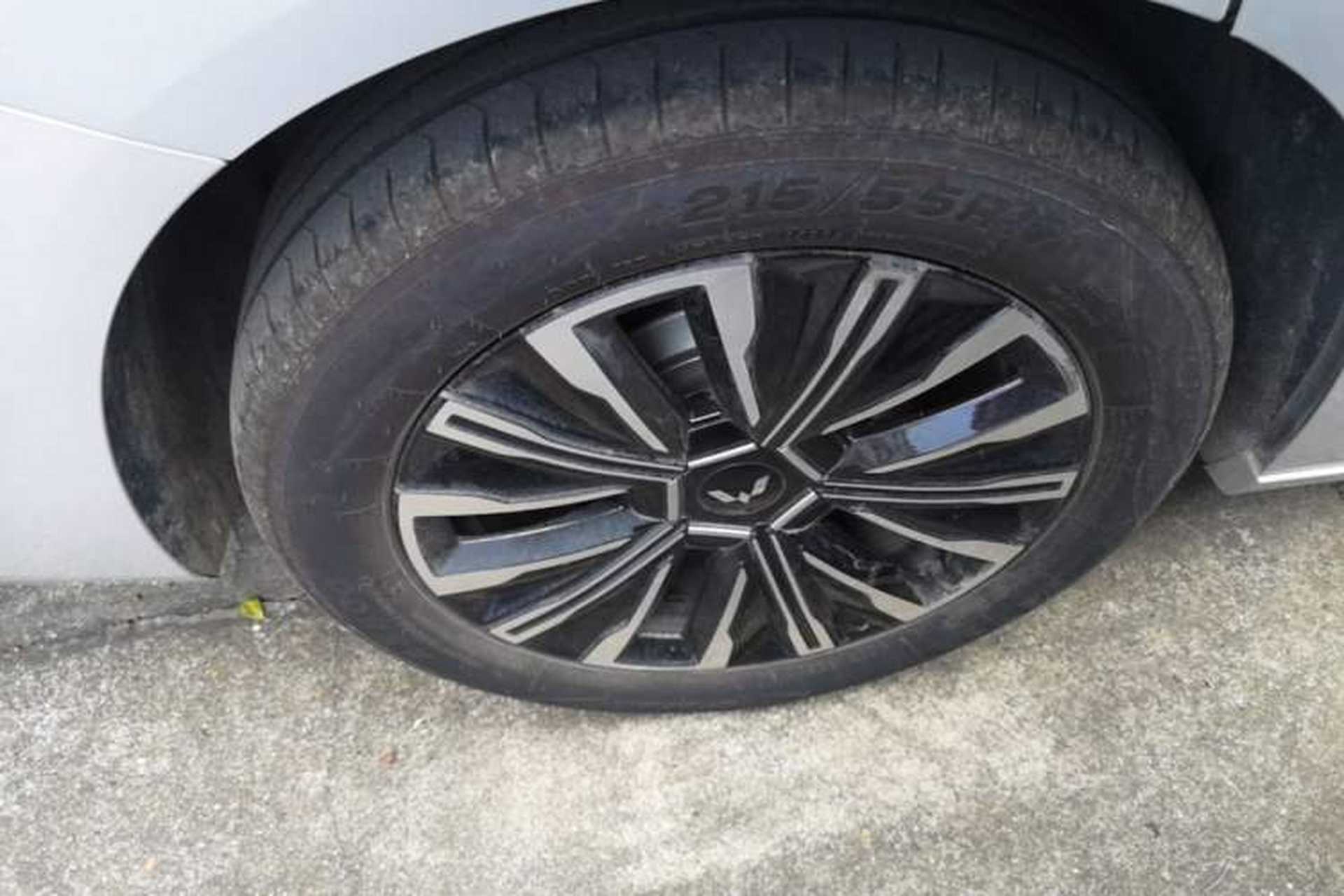 Used Wuling Starlight 730 2025 Model Plug-in Hybrid 125km Luxury Edition Exterior 5