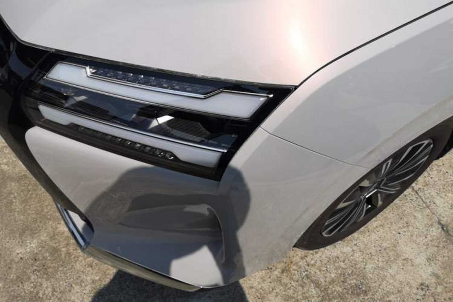 Used Wuling Starlight 730 2025 Model Plug-in Hybrid 125km Luxury Edition Left Front Headlight