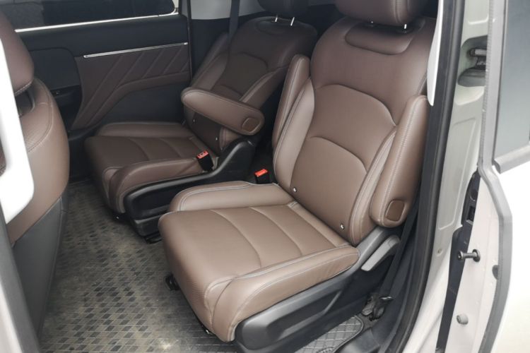 Used Wuling Starlight 730 2025 Model Plug-in Hybrid 125km Luxury Edition Left Rear Seat