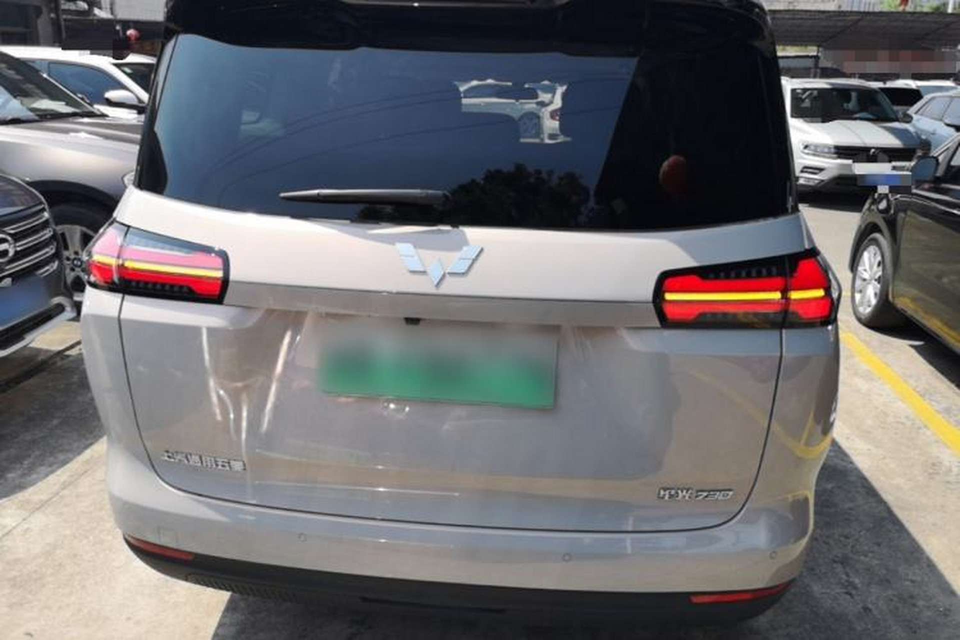 Used Wuling Starlight 730 2025 Model Plug-in Hybrid 125km Luxury Edition Rear