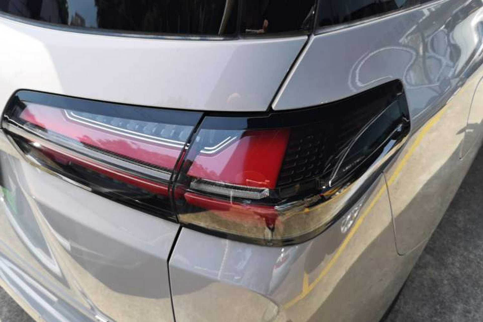 Used Wuling Starlight 730 2025 Model Plug-in Hybrid 125km Luxury Edition Right Rear Taillight