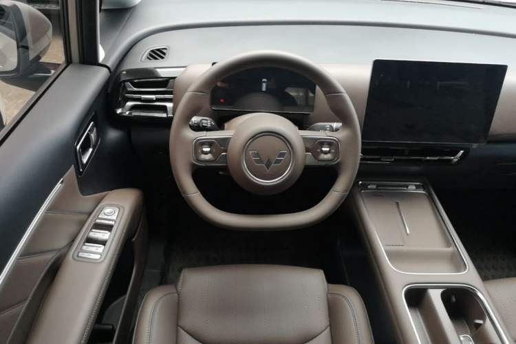 Used Wuling Starlight 730 2025 Model Plug-in Hybrid 125km Luxury Edition Steering Wheel