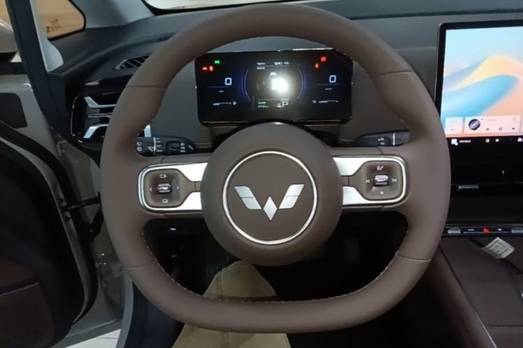 Used Wuling Starlight 730 2025 Model Plug-in Hybrid 125km Luxury Edition Steering Wheel