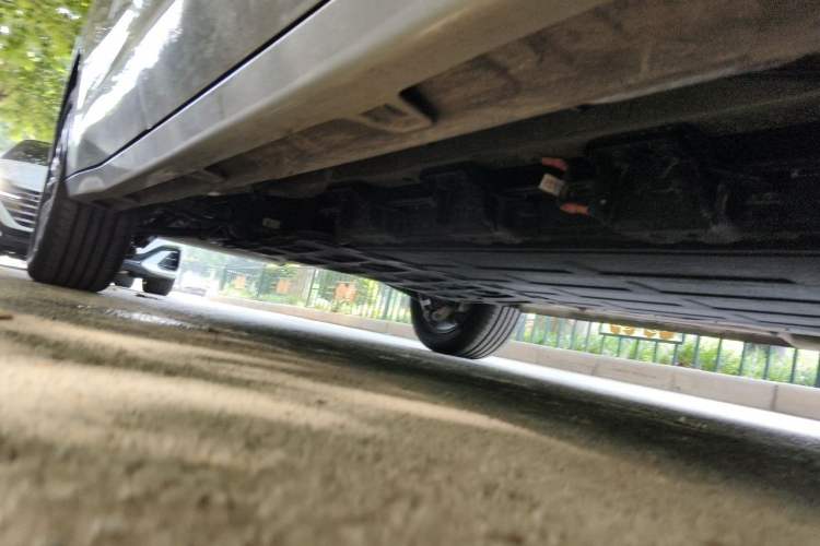 Used Wuling Starlight 730 2025 Model Plug-in Hybrid 125km Luxury Edition Chassis Front Right