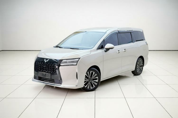 Wuling Starlight 730 2025 Model Plug-in Hybrid 125km Luxury Edition