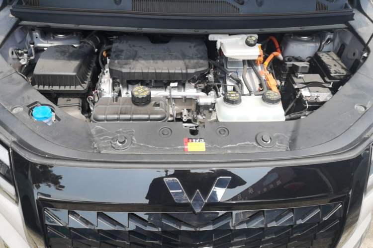 Used Wuling Starlight 730 2025 Model Plug-in Hybrid 125km Luxury Edition Engine Bay