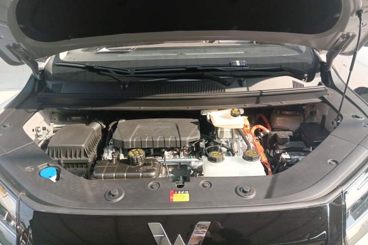 Used Wuling Starlight 730 2025 Model Plug-in Hybrid 125km Luxury Edition Engine Bay
