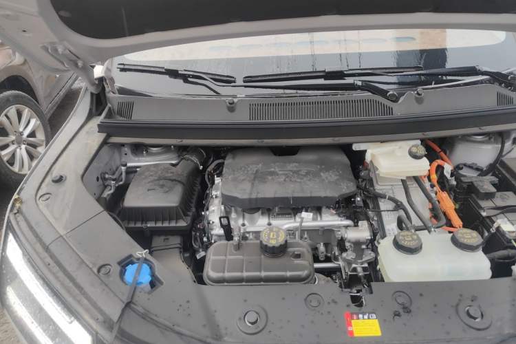 Used Wuling Starlight 730 2025 Model Plug-in Hybrid 125km Luxury Edition Engine Bay Right