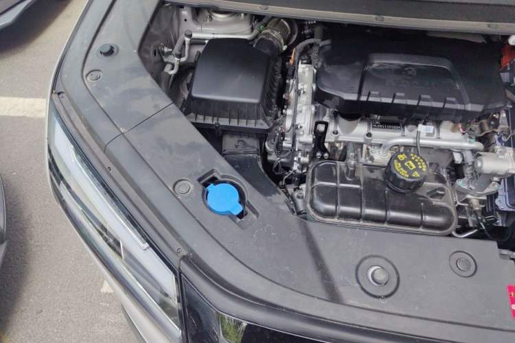Used Wuling Starlight 730 2025 Model Plug-in Hybrid 125km Luxury Edition Engine Bay Right