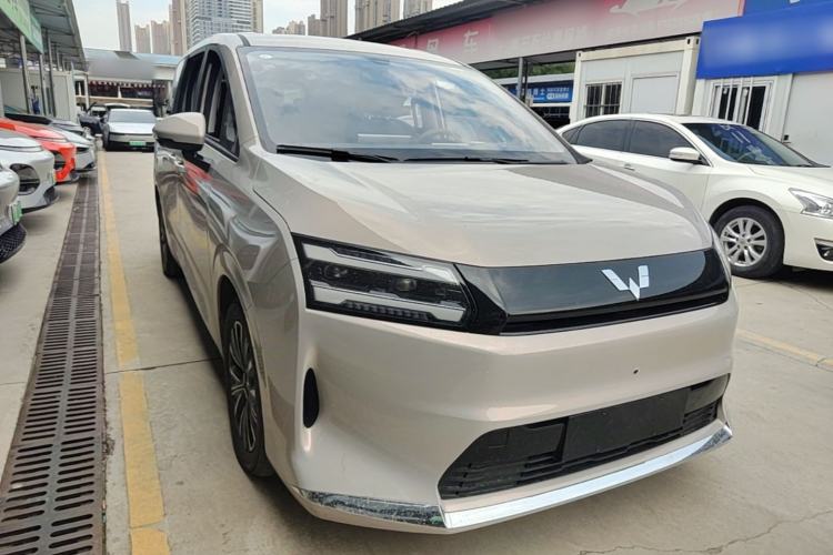 Used Wuling Starlight 730 2025 Model Pure Electric 500km Luxury Edition Exterior 1