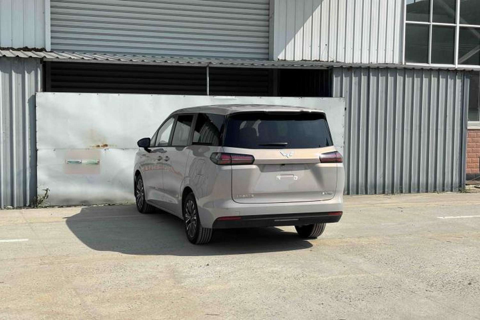 Used Wuling Starlight 730 2025 Model Plug-in Hybrid 125km Luxury Edition Exterior 1