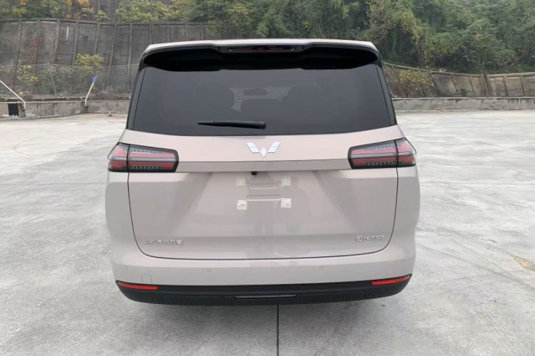 Used Wuling Starlight 730 2025 Model Plug-in Hybrid 125km Luxury Edition Exterior 6