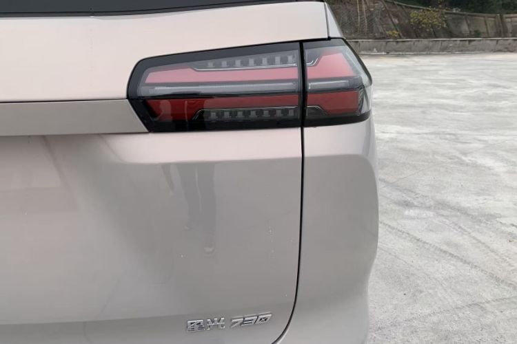 Used Wuling Starlight 730 2025 Model Plug-in Hybrid 125km Luxury Edition Exterior 8