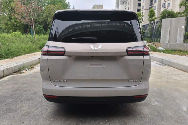 Used Wuling Starlight 730 2025 Model Pure Electric 500km Luxury Edition Exterior 9