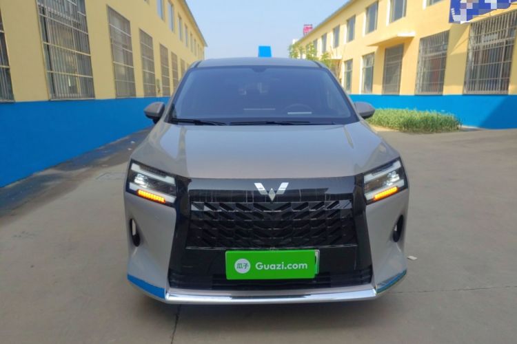 Used Wuling Starlight 730 2025 Model Plug-in Hybrid 125km Luxury Edition Front