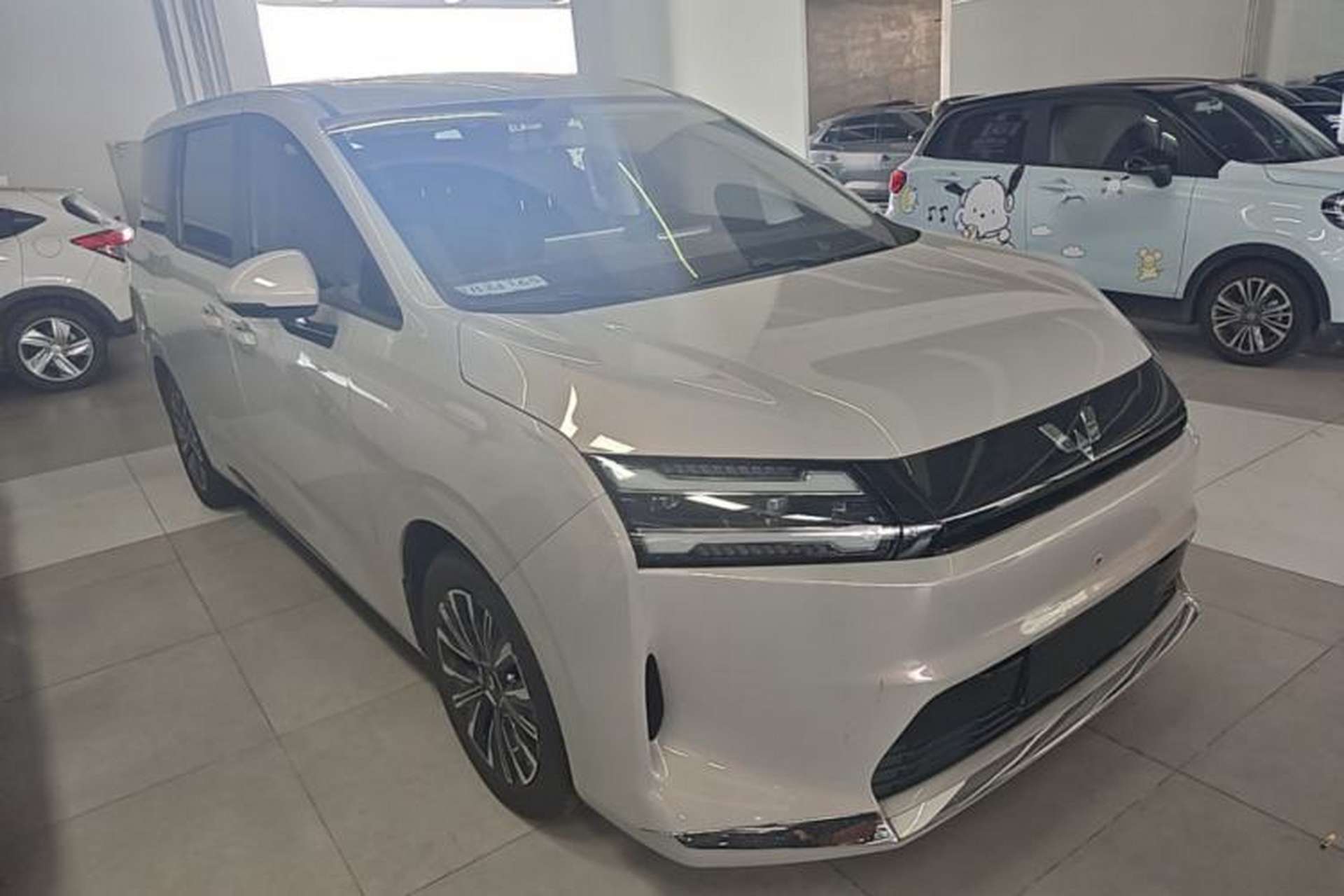 Used Wuling Starlight 730 2025 Model Pure Electric 500km Luxury Edition Front Right 45 Deg