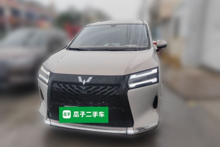 Used Wuling Starlight 730 2025 Model Plug-in Hybrid 125km Luxury Edition Front
